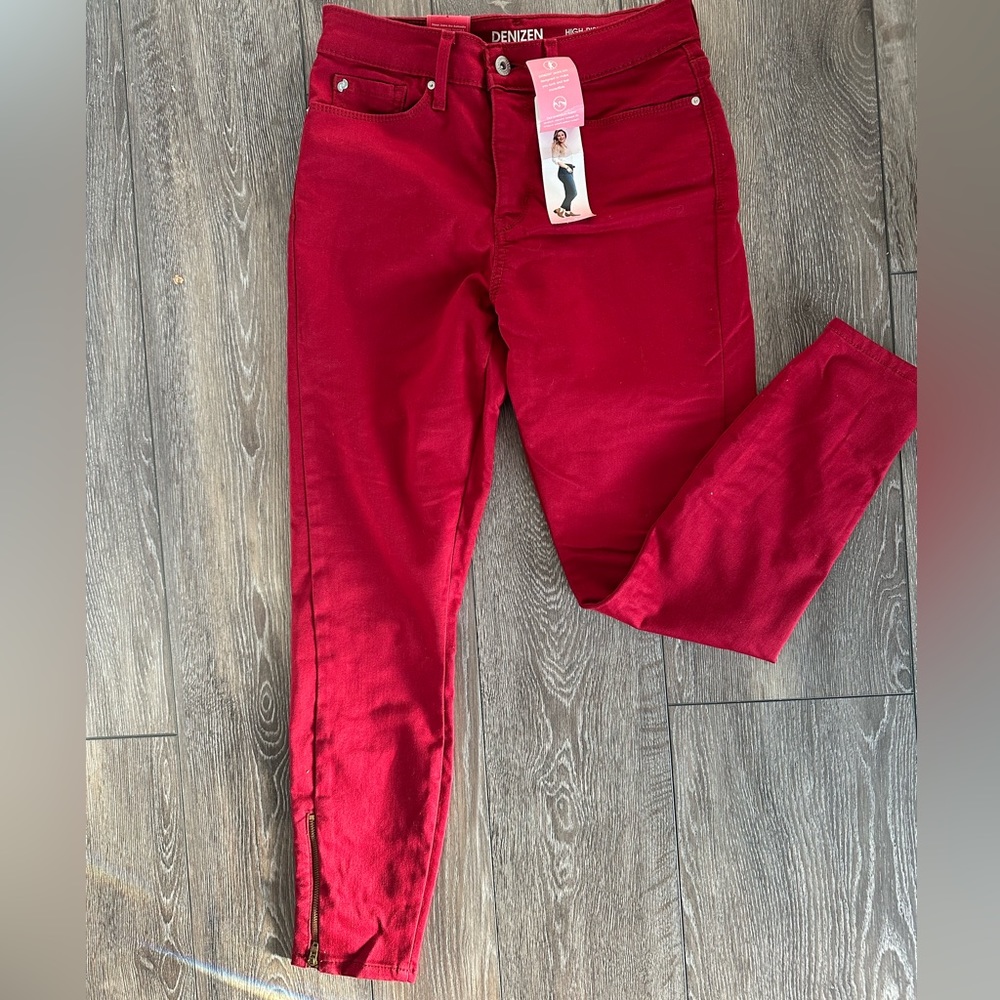 New Levi high rise skinny ankle jeans